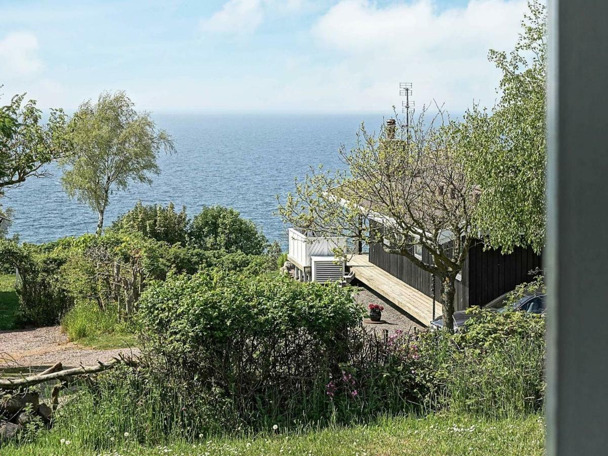 Three-Bedroom Holiday Home In Hasle 3 Vang  Екстериор снимка